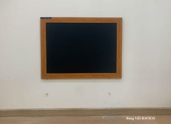 Bang Viet Phan Co Nho Treo Tuong Mau Den