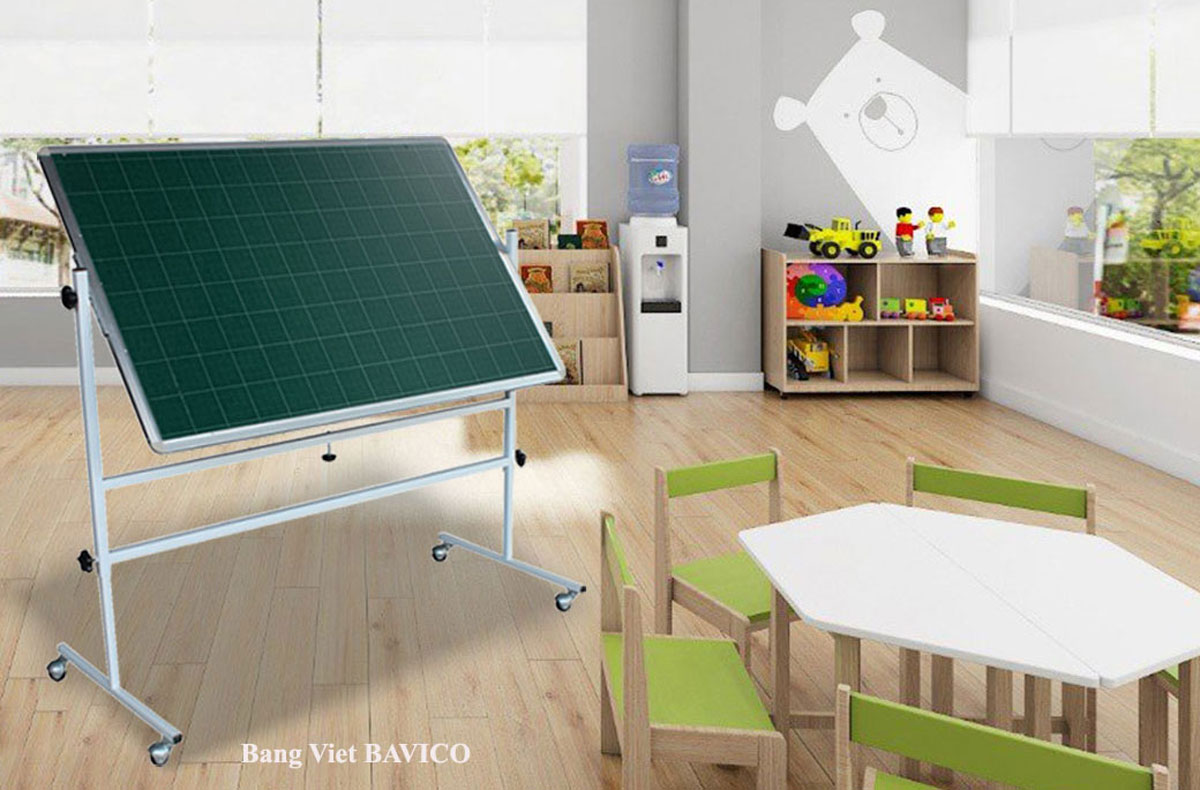 Bảng giáo viên có chân chữ T