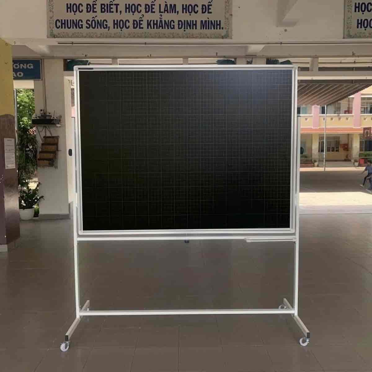 Bảng đen học sinh chân chữ T